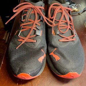Puma NITRO Running Shoes size 9 (with carbon plate)